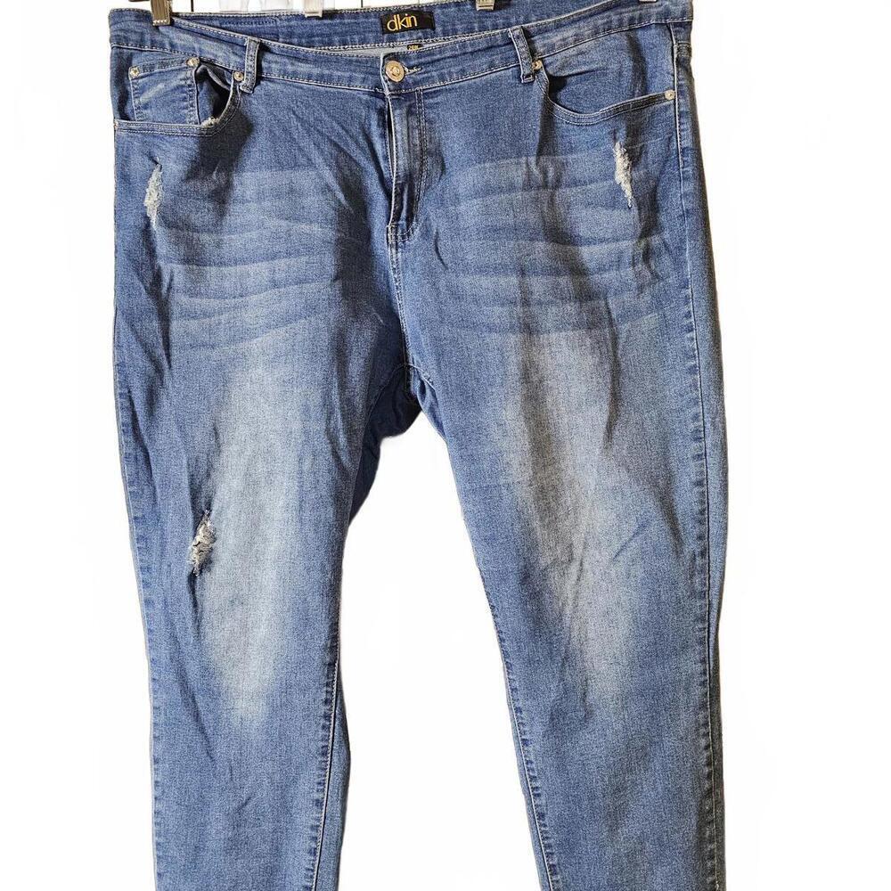 DKNY Women's Embroidered Pocket Blue Denim Jeans